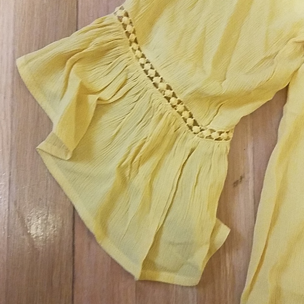 Yellow top - Picture 2 of 3